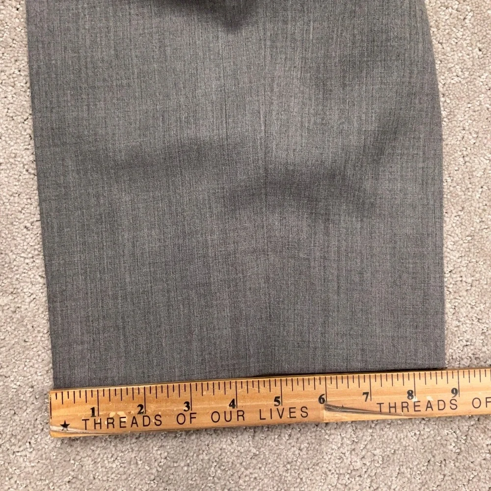 Calvin Klein Suit Men 46R Gray Wool 2-Button Timeless Executive Minimalist